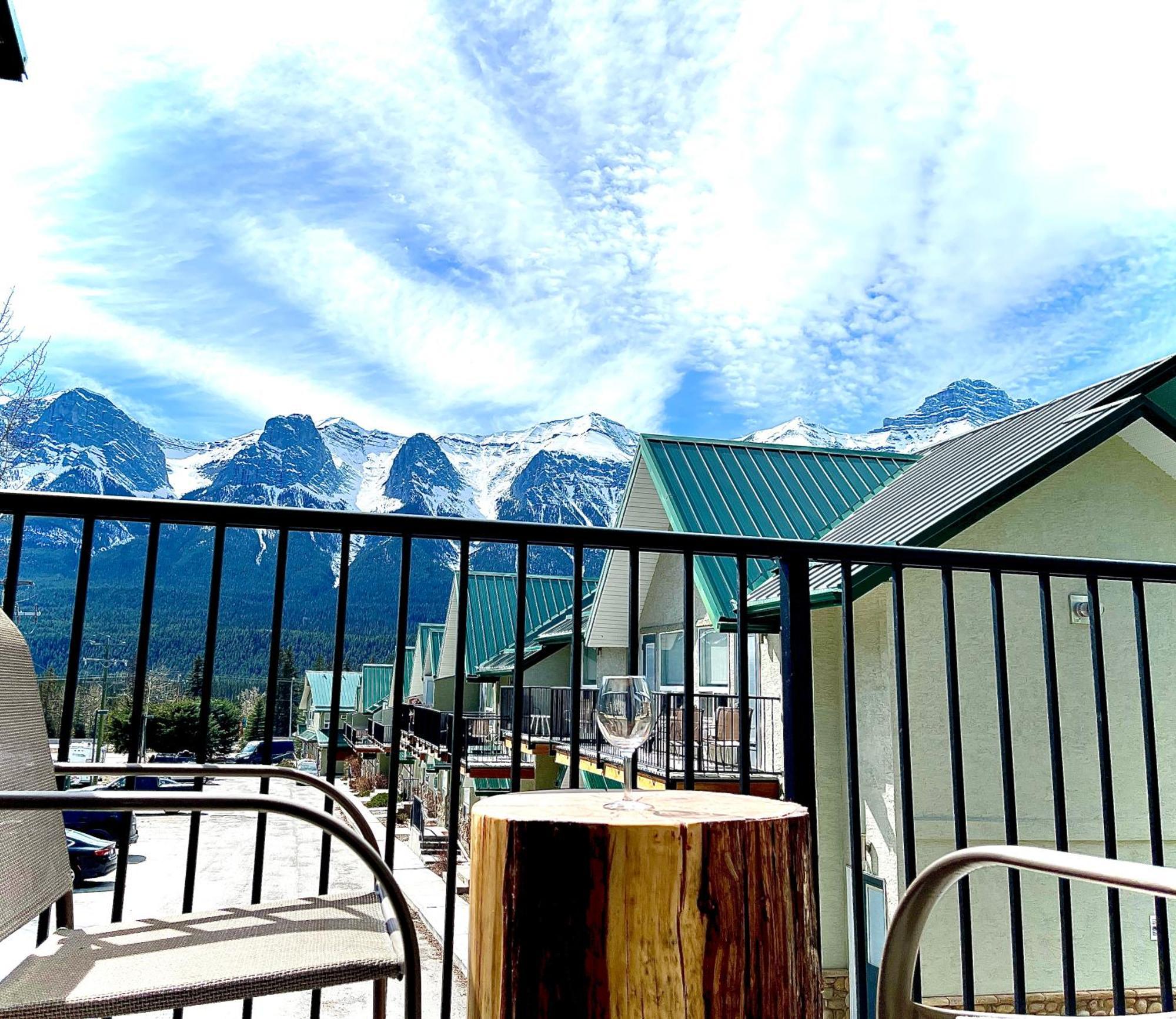 Mountainview -Privatechalet Sleep7- 5Min To Dt Vacation Home Canmore Exteriör bild